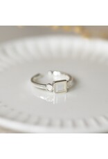 GLEE INNER GLOW RING - MOTHER OF PEARL