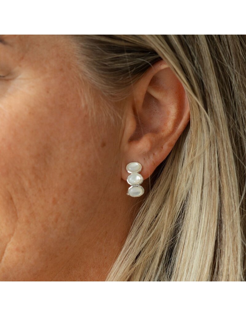 GLEE ESSENCE HOOPS - MOTHER OF PEARL