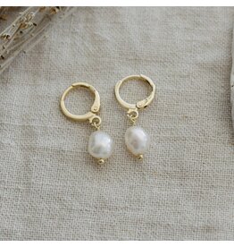 GLEE BITSY HOOPS - WHITE PEARL