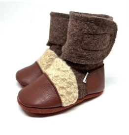 LITTLE EARTH FELTED WOOL BOOTIES