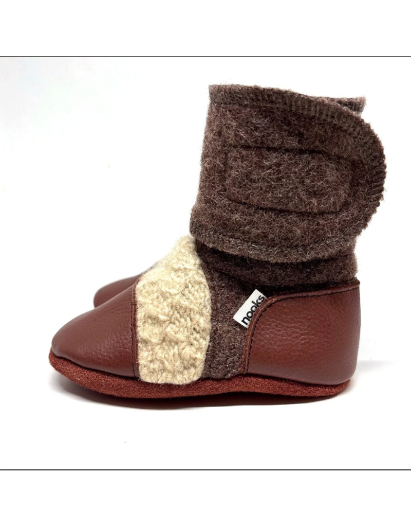 LITTLE EARTH FELTED WOOL BOOTIES