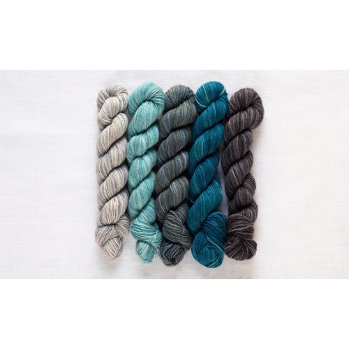 Manos Fino Mini-Skein Kit Manos Fino Mini-Skein Kit