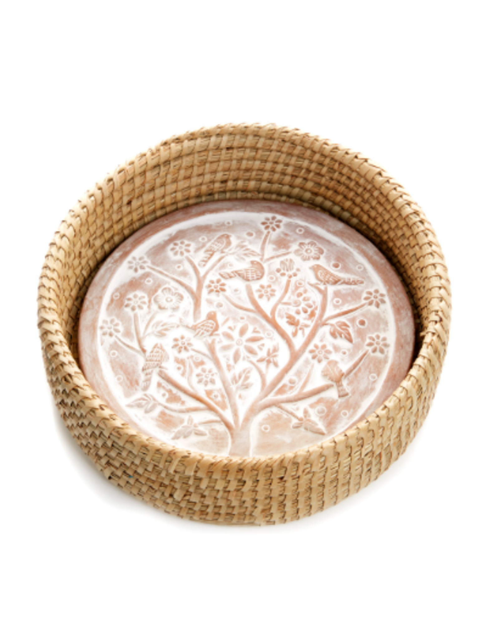 Trade roots Round Tree w/ Birds Bread Warmer in Natural, Bangladesh