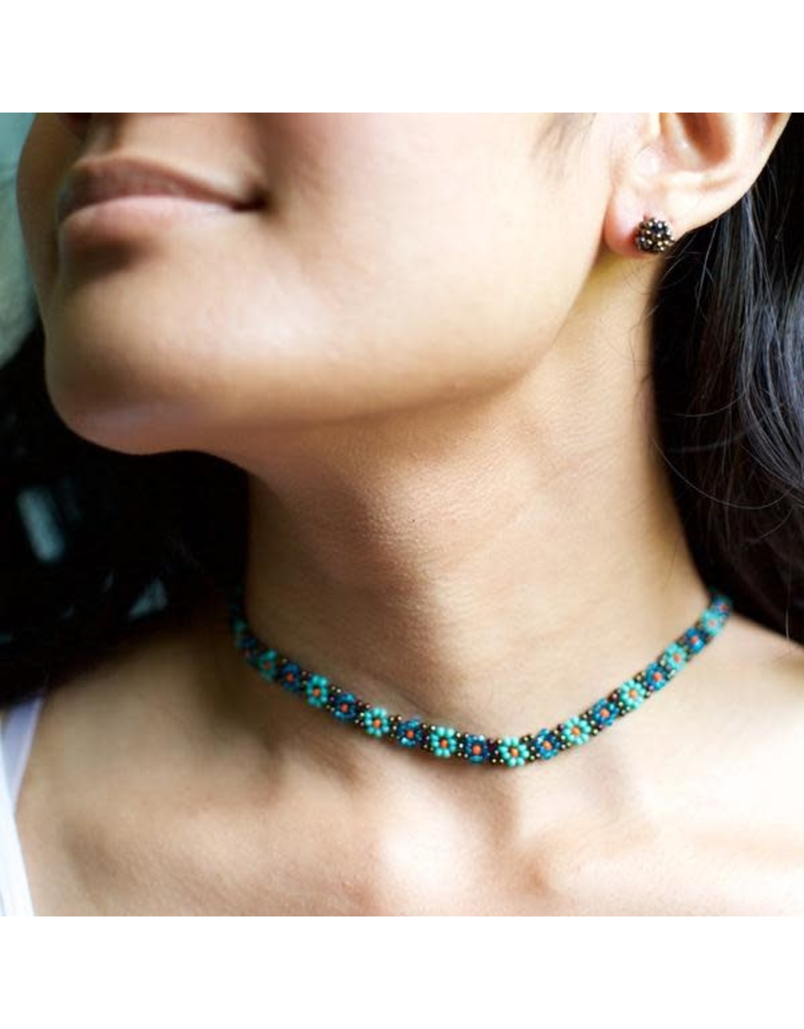 Trade roots Beaded Flower Necklace, Guatemala