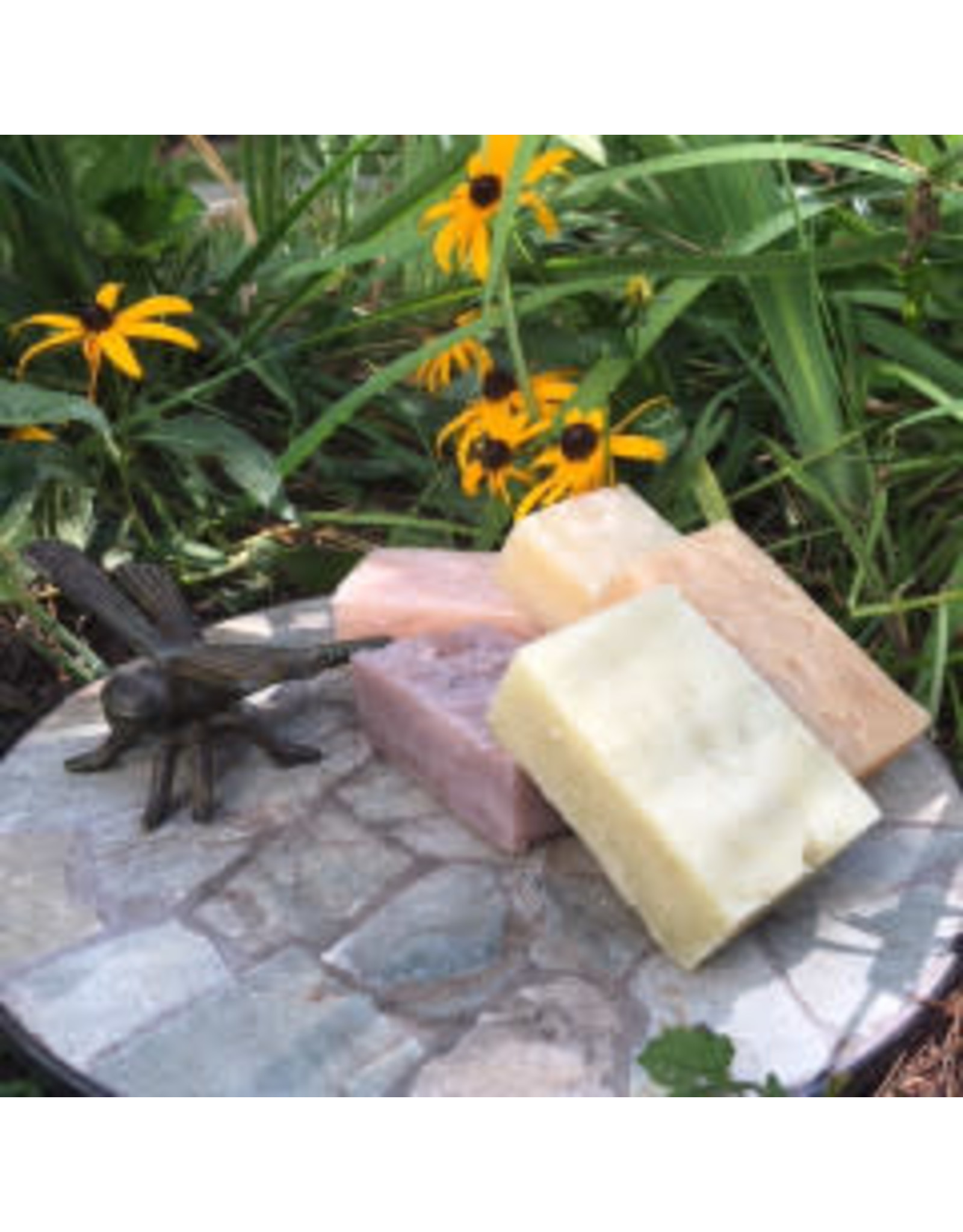 Trade roots Local, Oak Lane Soaps Lemongrass salt