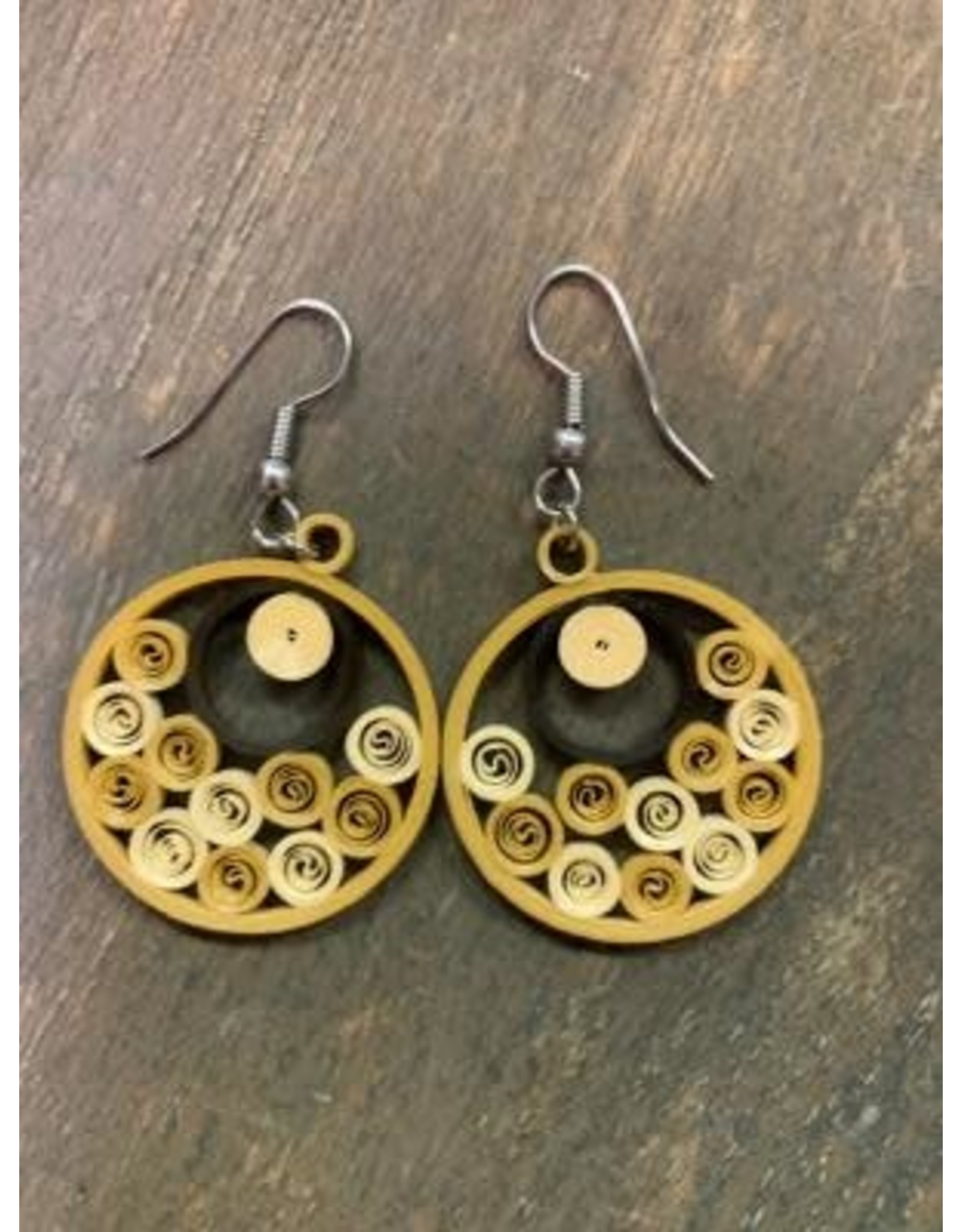 How to Make Easy Handmade Paper Quilling Earrings?