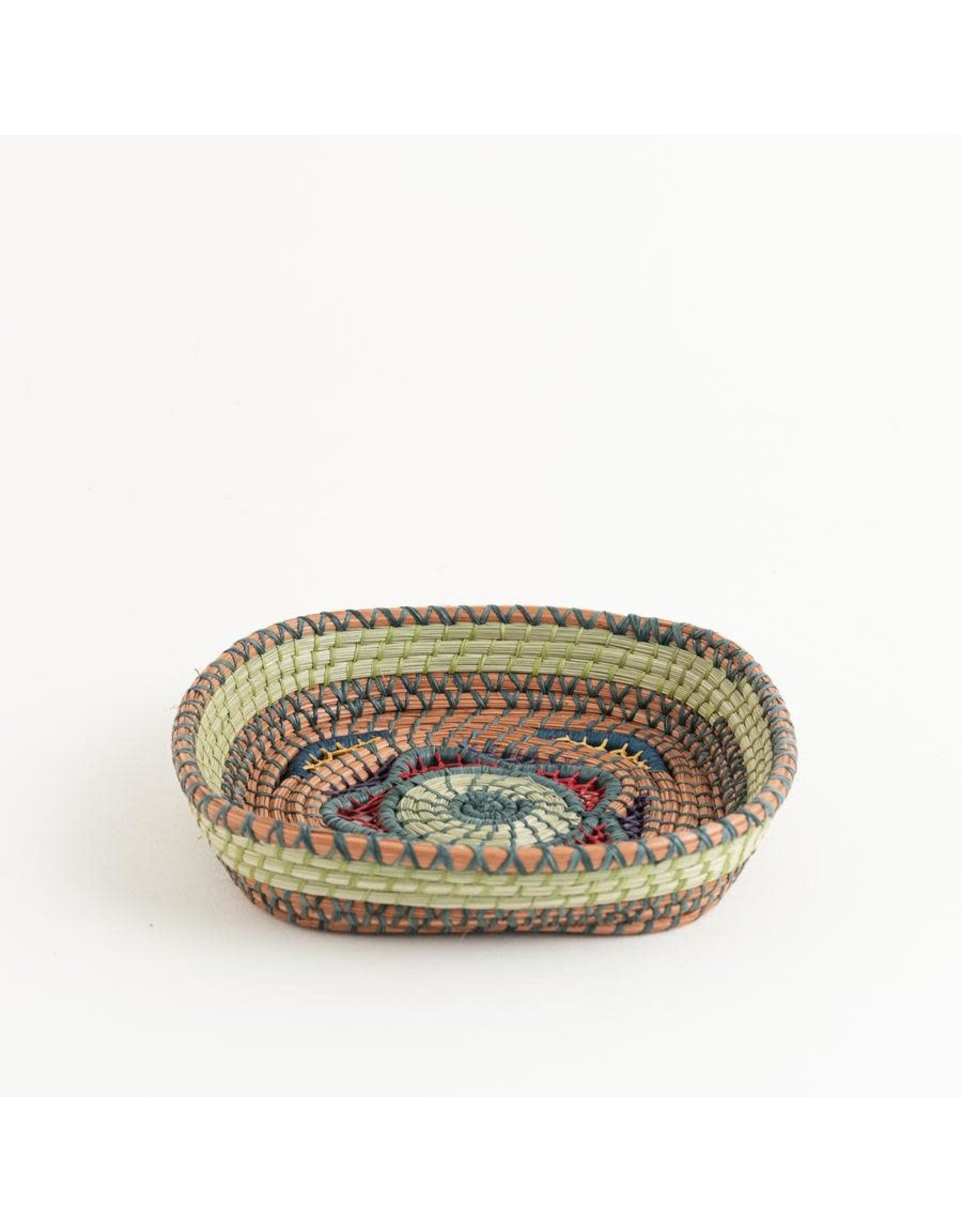 Trade roots Estrella Pine Needle Basket, Guatemala