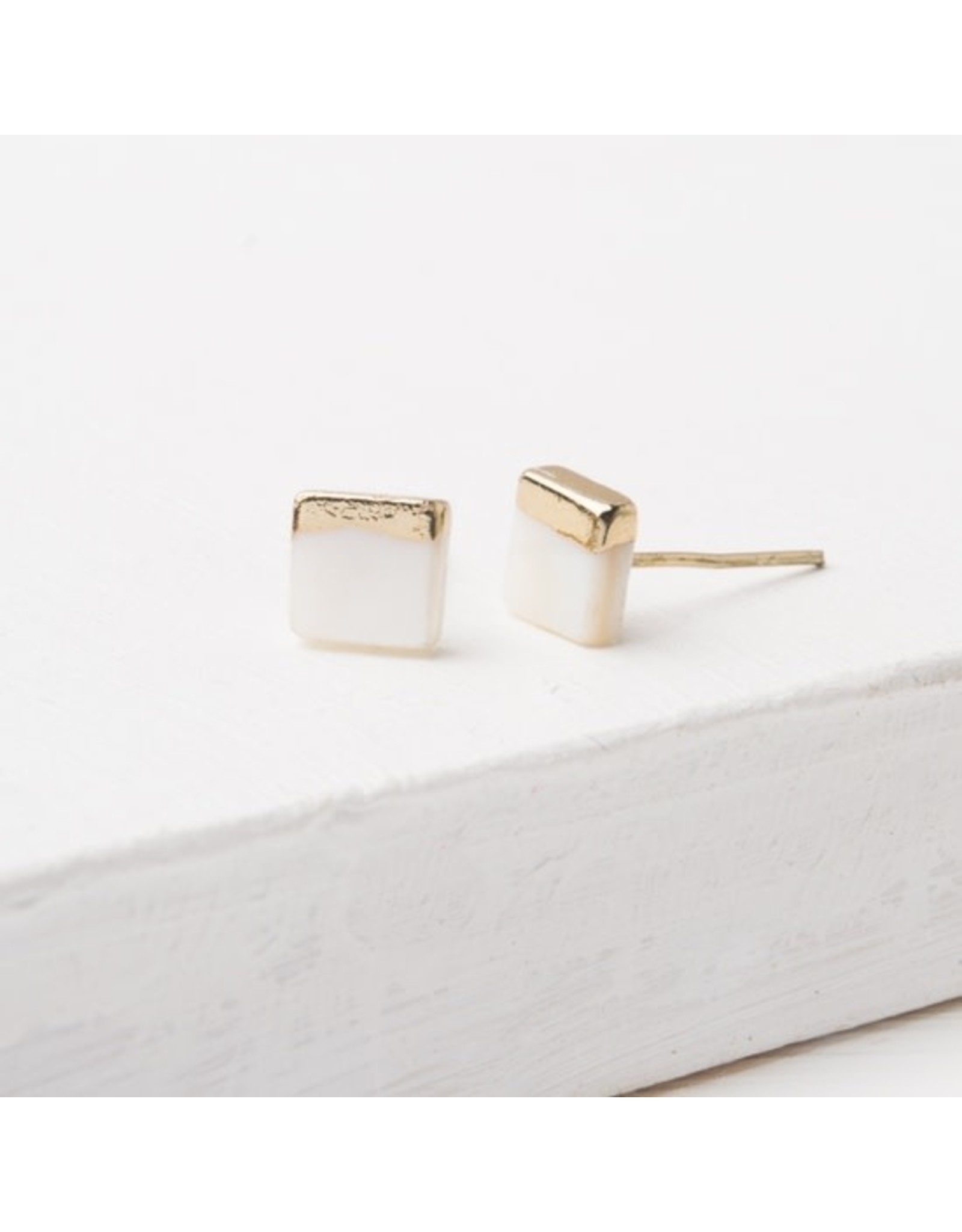 Trade roots Kelly Mother of Pearl Studs, Asia