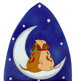 Trade roots Dogs on the Moon Night light, Ecuador Trade roots Dogs on the Moon Night light, Ecuador