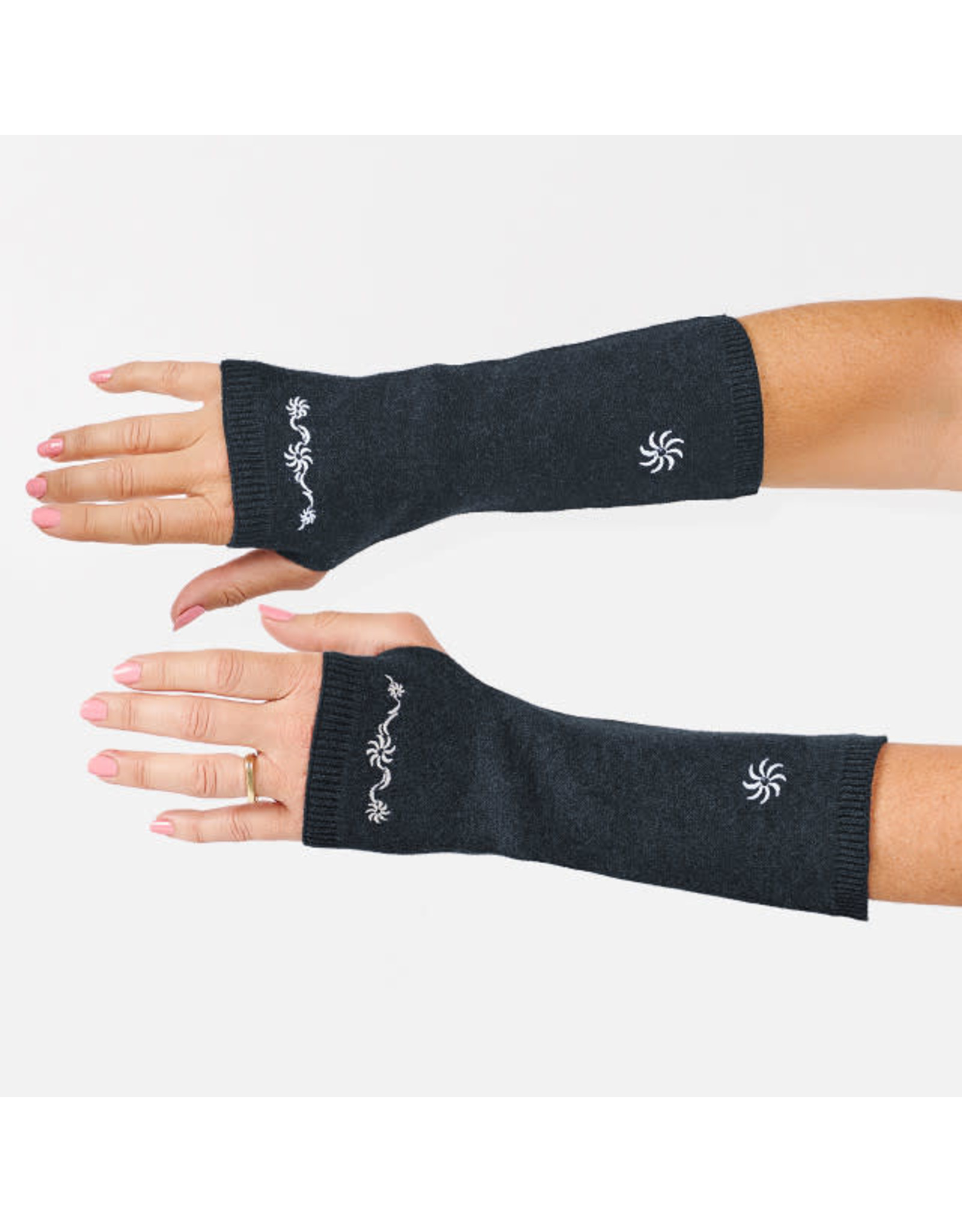 Trade roots Sweater Arm Warmer, Black/Grey OS