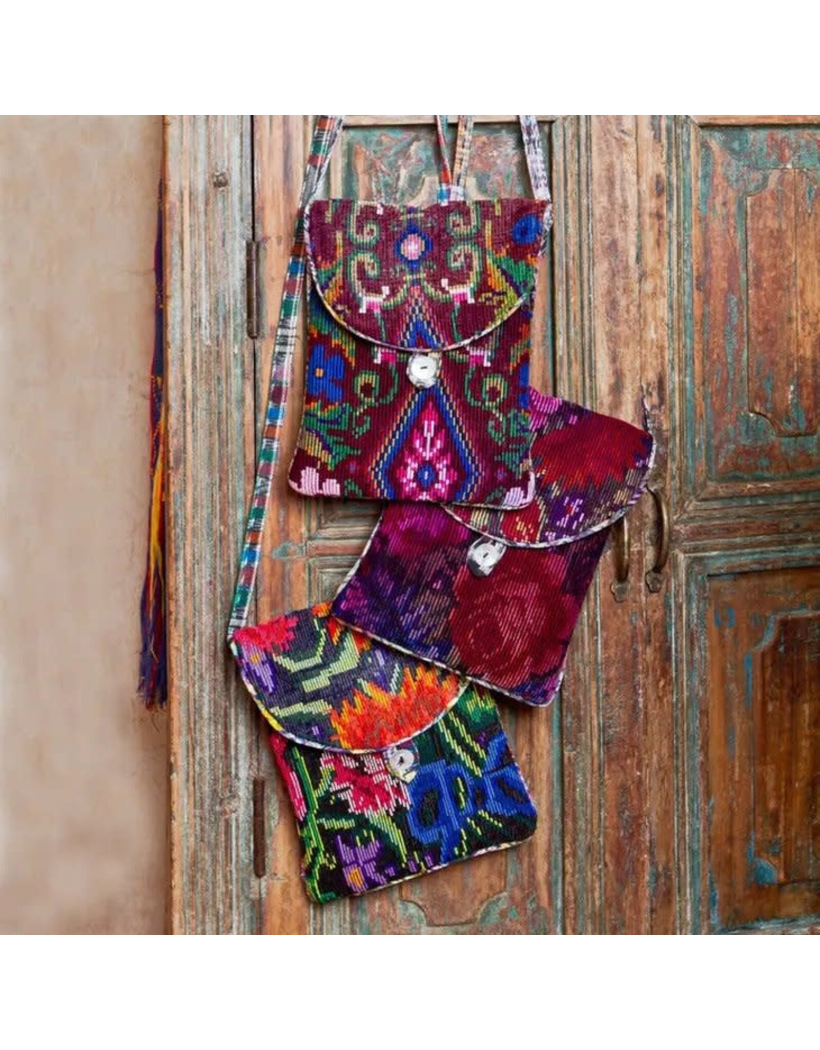 Trade roots Chichi Shoulder Pouch, Guatemala (ASSORTED PATTERNS)