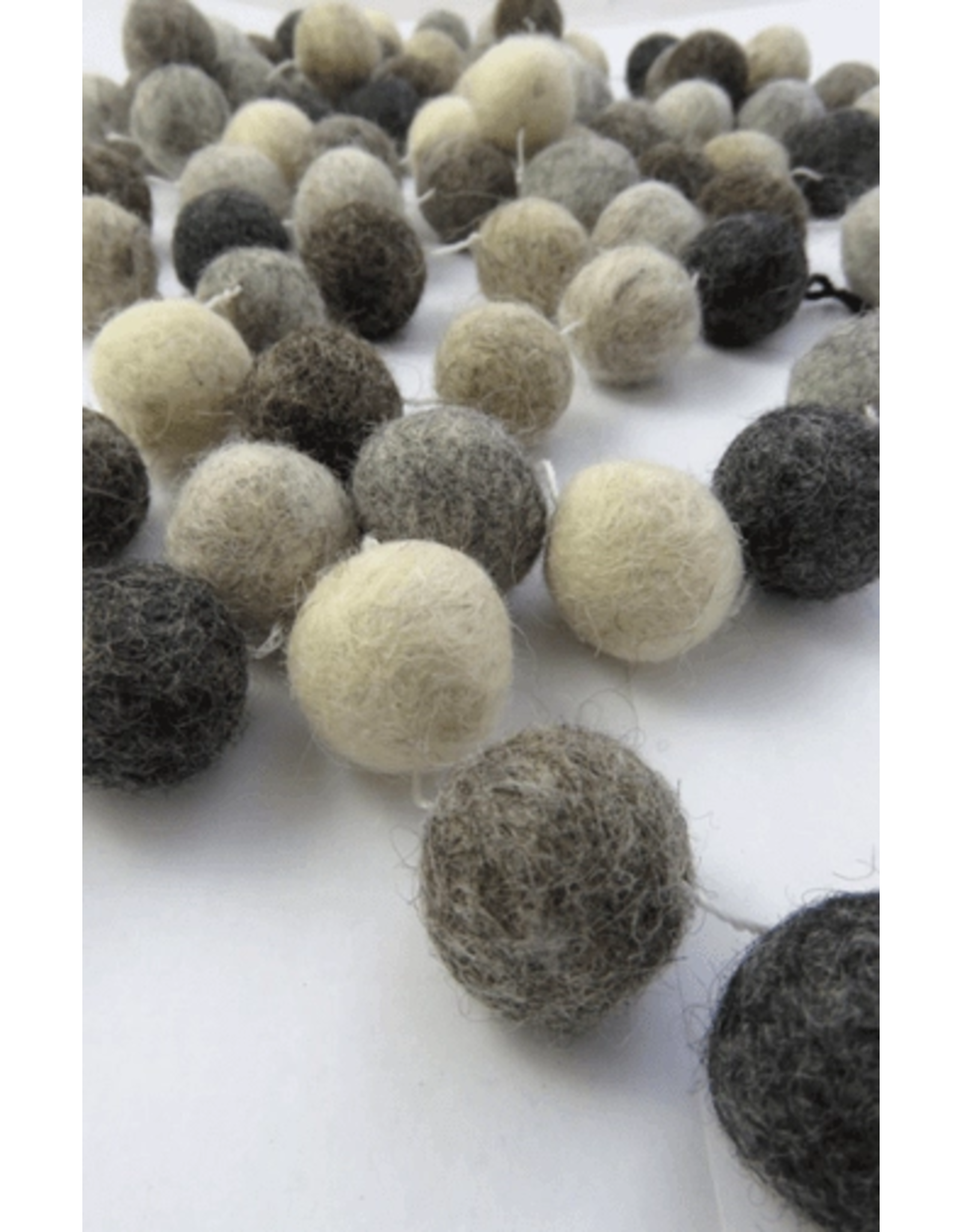 Felt Ball Garland, Nepal