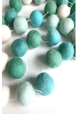 Trade roots Felt Ball Garland, Nepal
