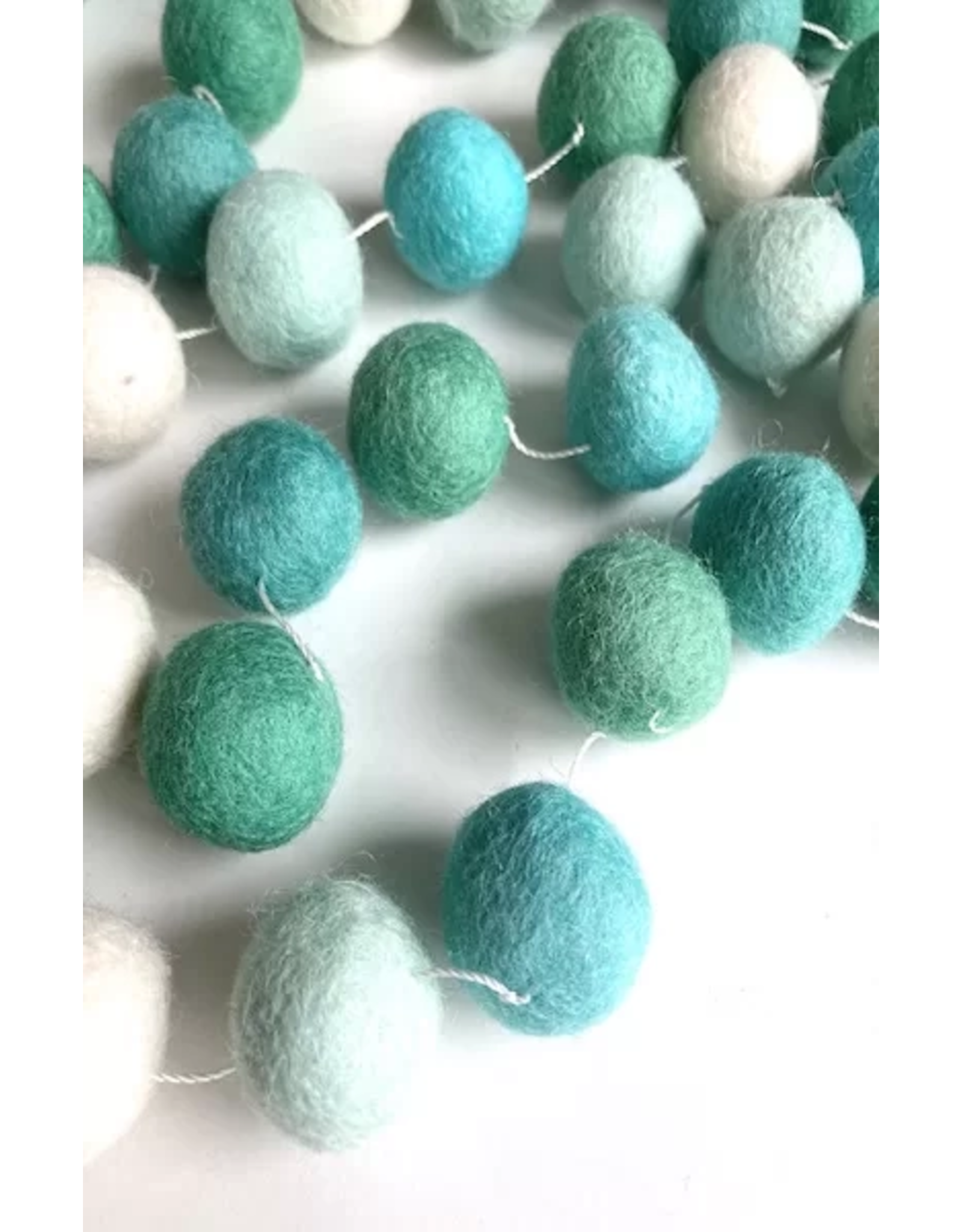 Felt Ball Garland, Nepal