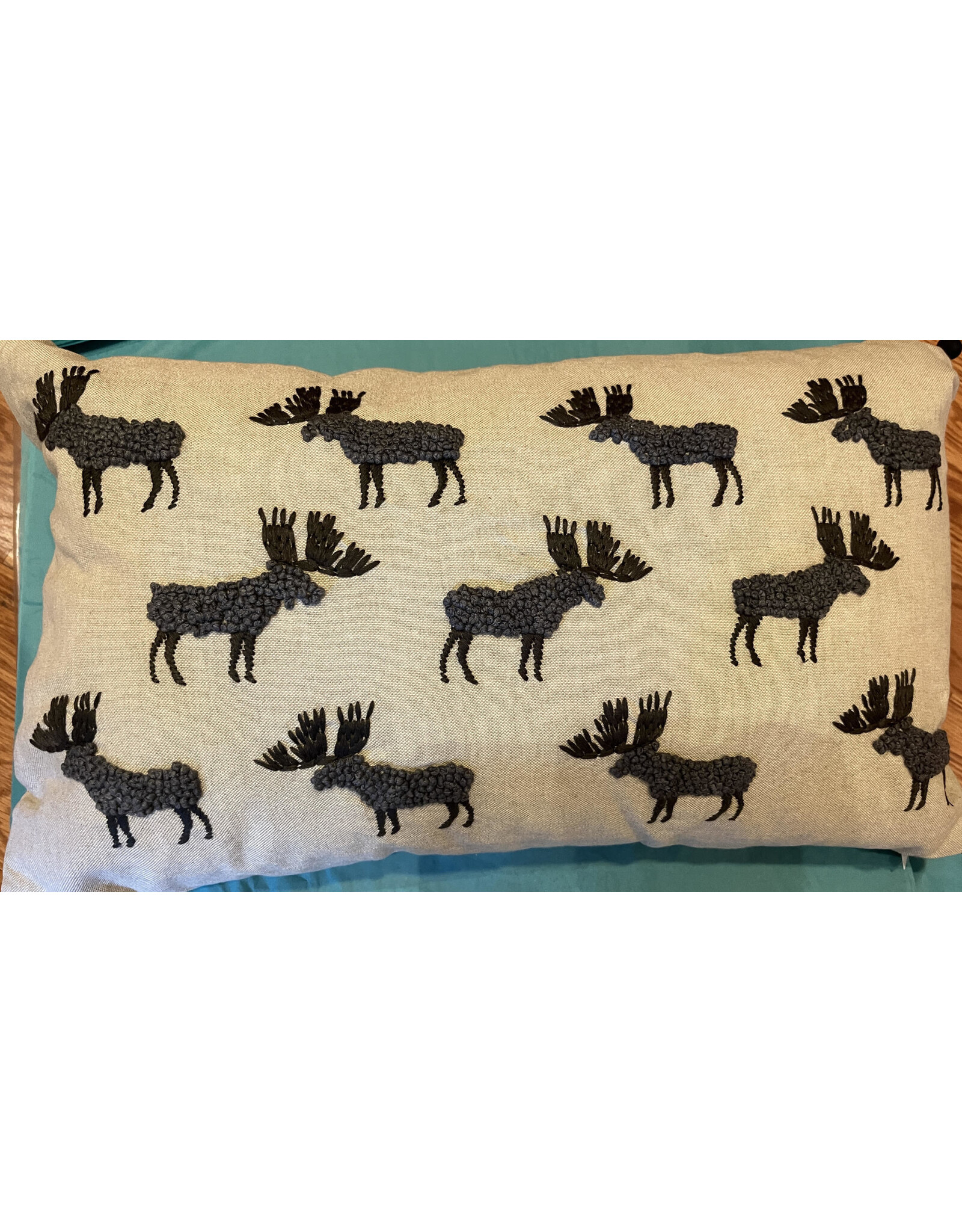 Pillow Applique/Embo 12x20" Knotty Moose, India