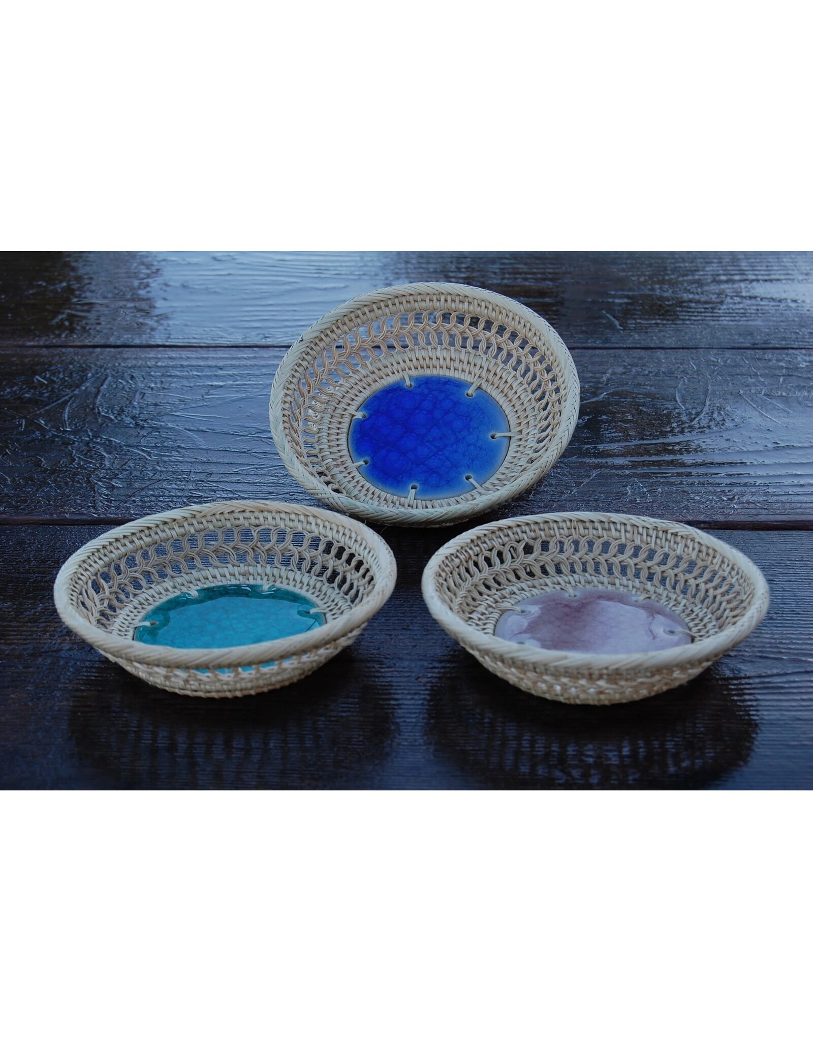 Trade roots 7" Round Crackle Dish, Cambodia