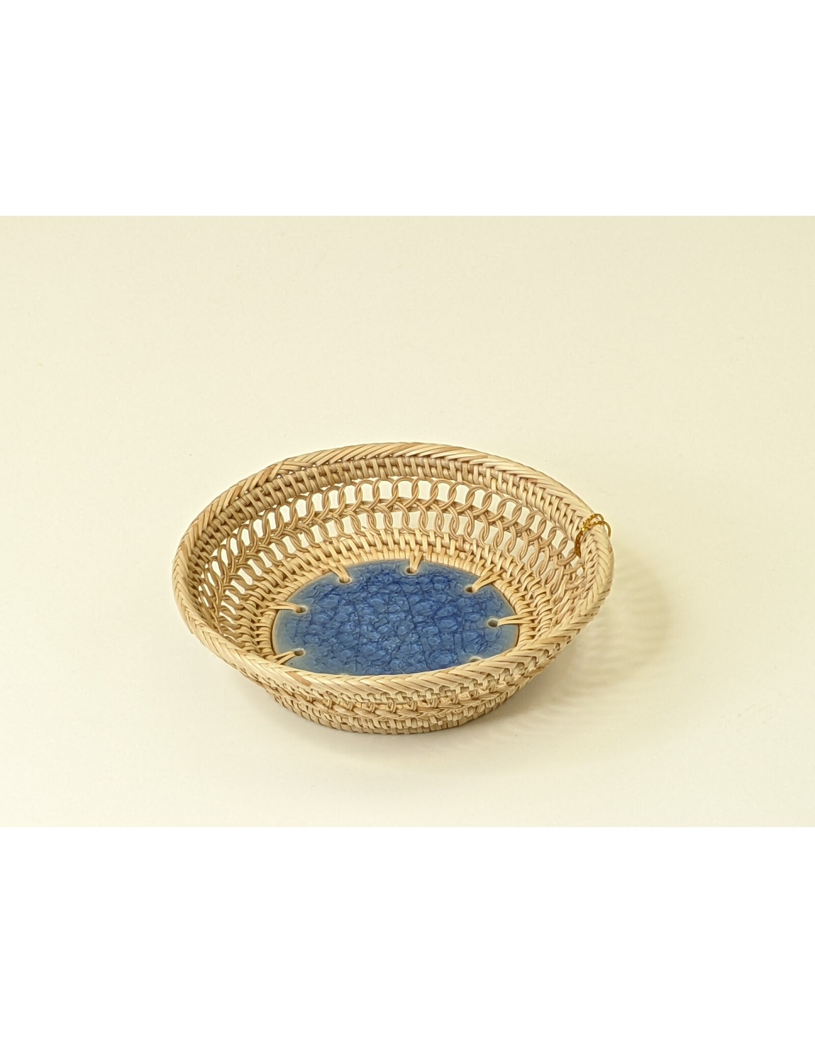 Trade roots 7" Round Crackle Dish, Cambodia