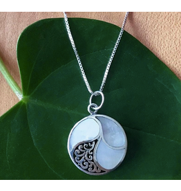 Mother of Pearl Necklace - Sterling Silver, Indonesia