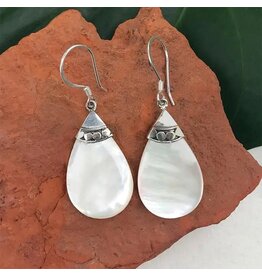 Mother of Pearl Tear Drop earrings - Indonesia