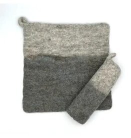 Two-Tone Felt Pot Holder and Skillet Handle Cover (Set), Gray