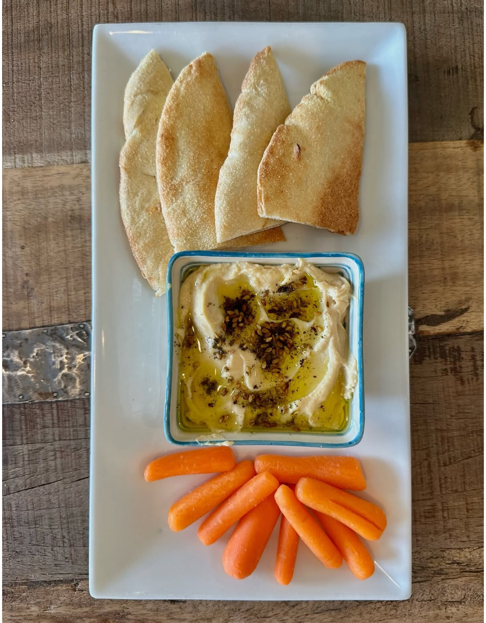 Trade roots TR , Hummus Plate