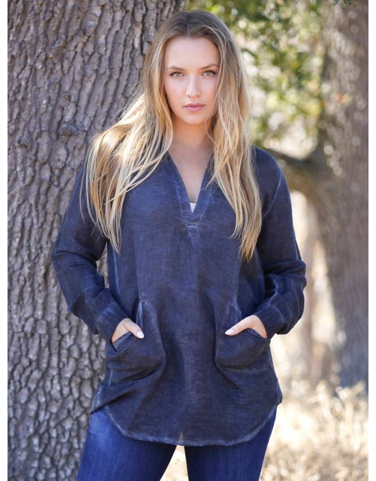 Anoushka Linen Top Navy