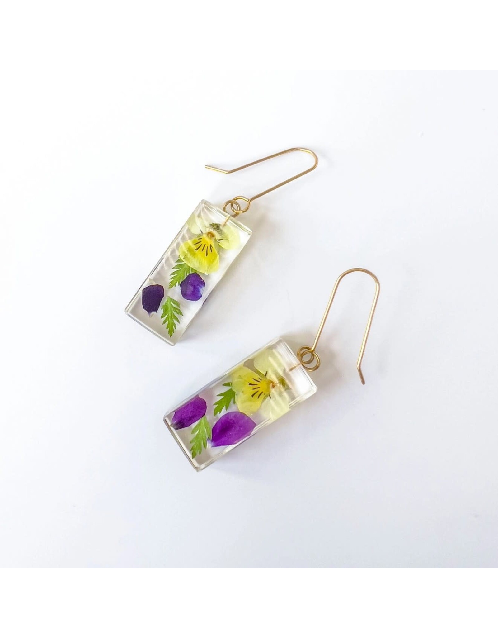 - Botanical Medium Palito Viola Earrings - Purple & Yellow, Colombia
