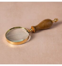 Pakadana Magnifying Glass, India