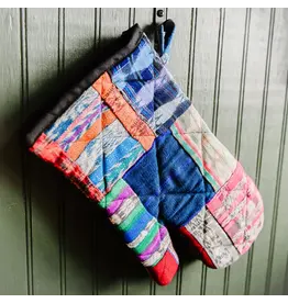 Patch Oven Mitts Set
