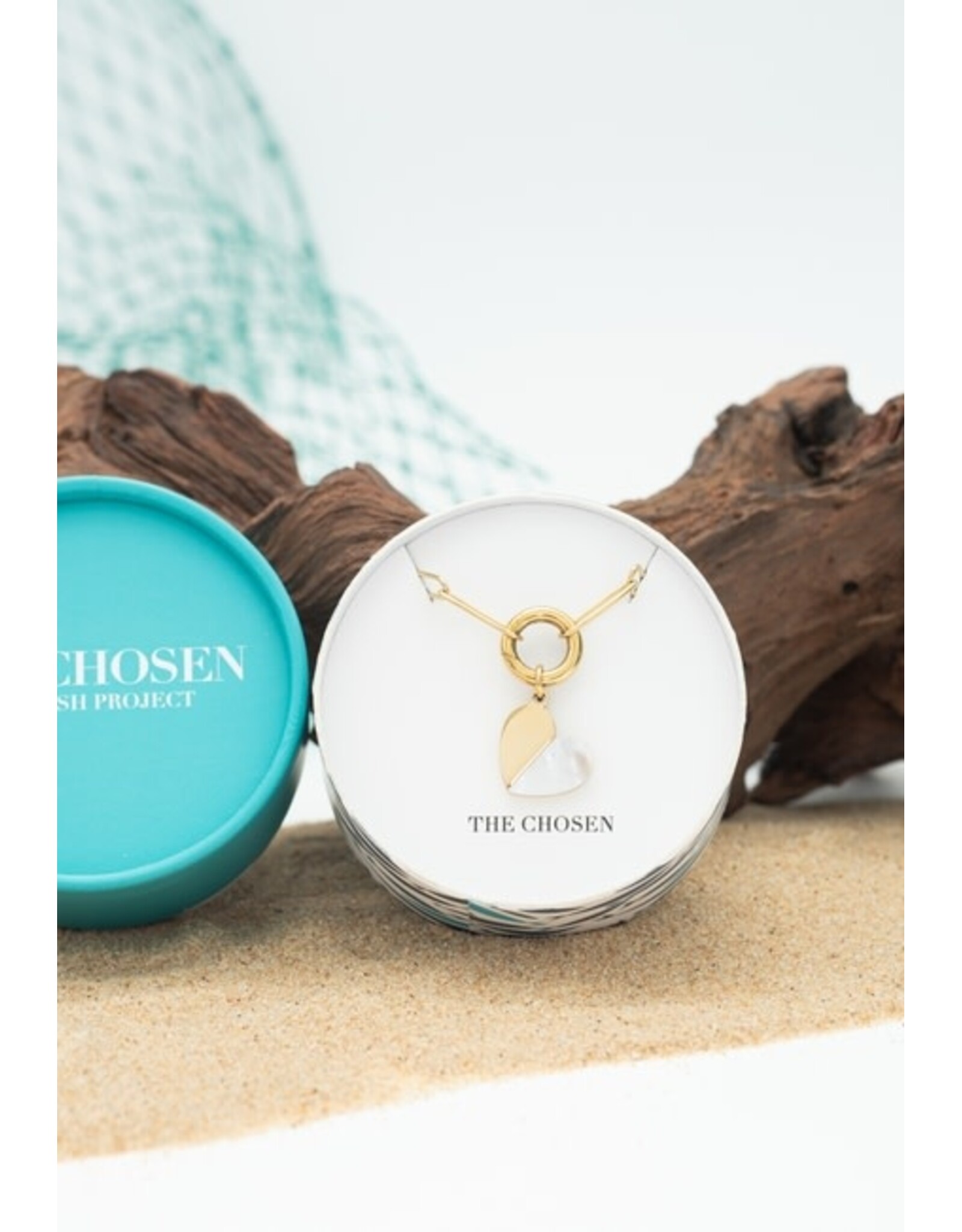 Trade roots Heart of Mary Necklace Gold, Asia