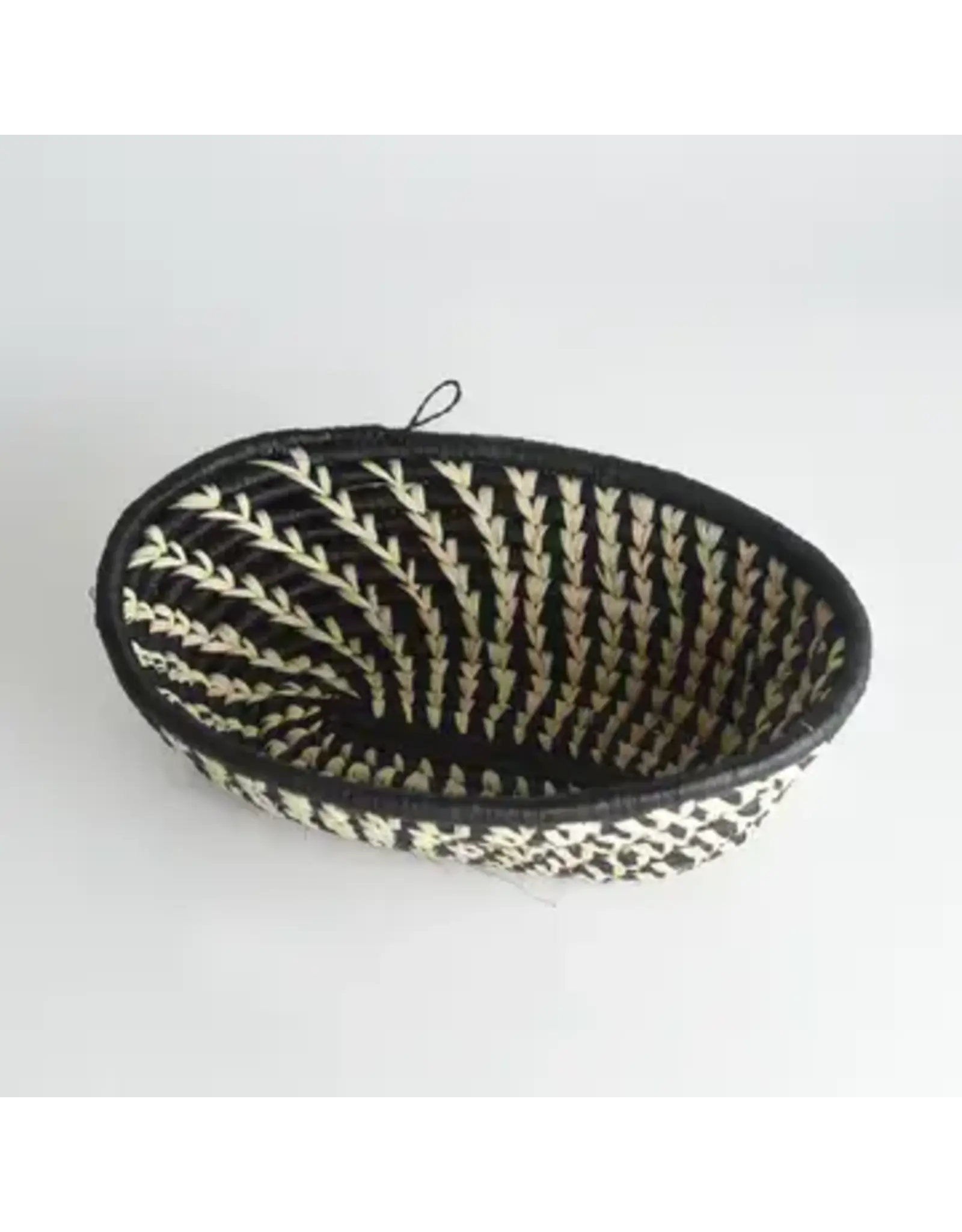 Oval Raffia Basket, Uganda