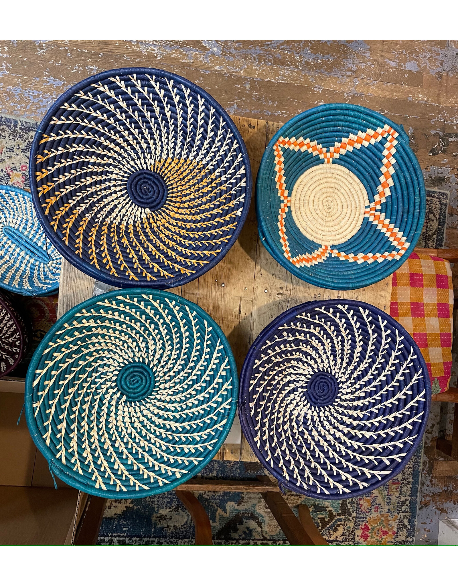 Medium Raffia Basket