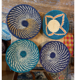 Medium Raffia Basket