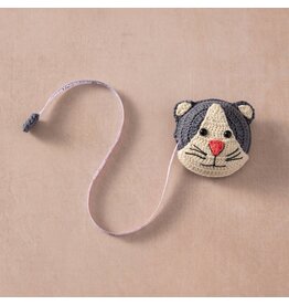 Meo Cat Measuring