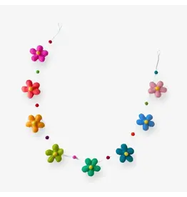 Felt Flower & Ball Garland