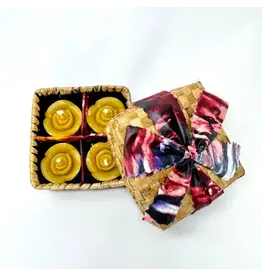 Rose Bees Wax Candle Set in A Banana Leaf Box