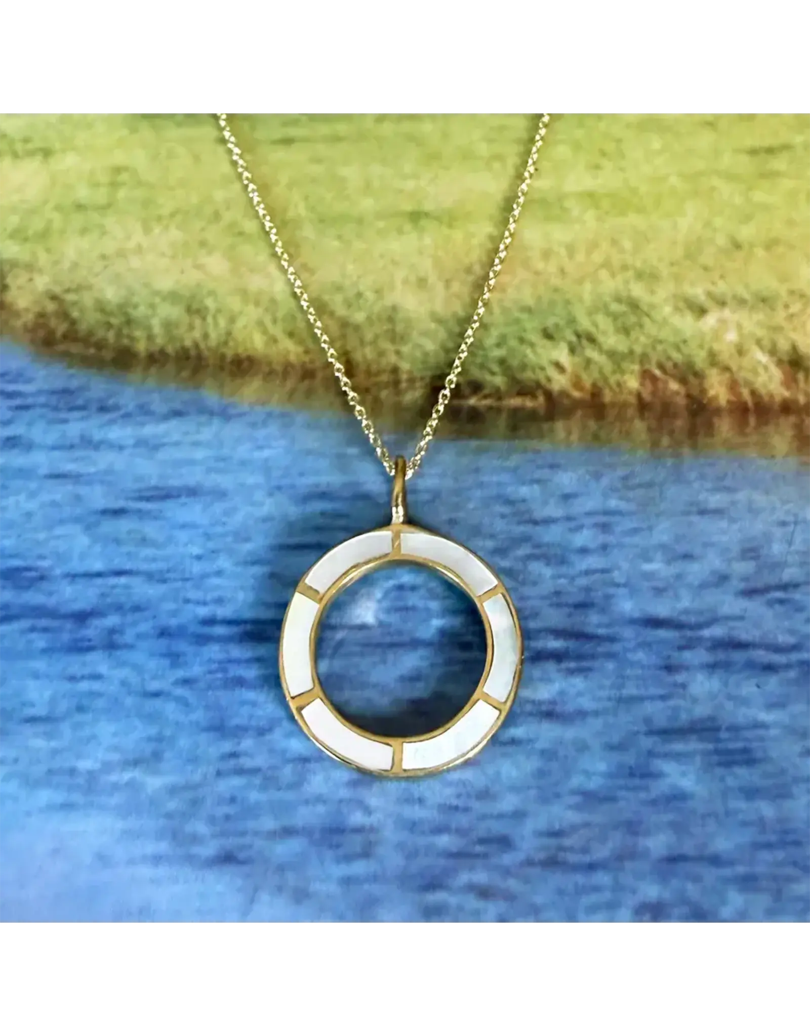 Mother-Of-Pearl Inlay Circle Necklace - Brass, Indonesia