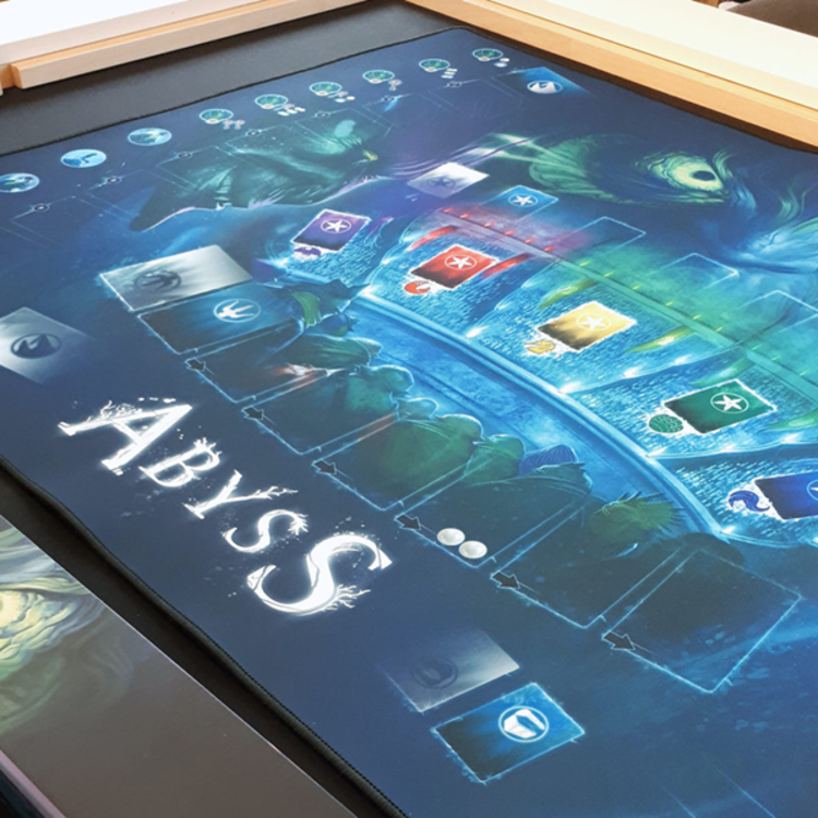 Bombyx Abyss: Ext. Tapis De Jeu (ML) Disponible en magasin seulement