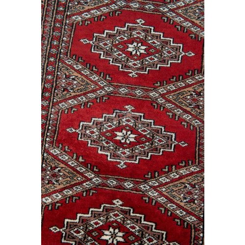 2 ½' x 8' Indian Handmade Red Traditional Cashmere Rug