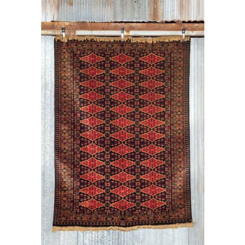 5' x 7' Indian Handmade Red/Black Pashmina Rug 5' x 7' Indian Handmade Red/Black Pashmina Rug