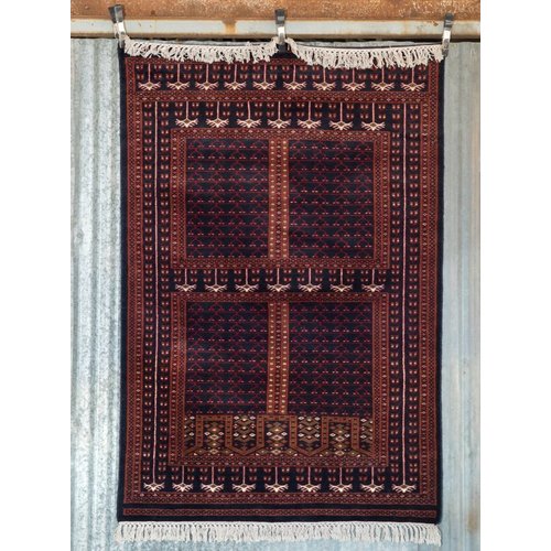 6' x 4' Indian Handmade Navy Blue/Red Cashmere Rug 6' x 4' Indian Handmade Navy Blue/Red Cashmere Rug