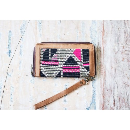 Pretty in Marshé Clutch Pretty in Marshé Clutch