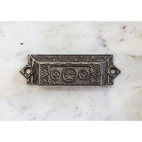 Eastlake Rectangular Pull with Circled Flowers