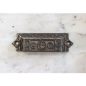 Eastlake Rectangular Pull with Circled Flowers