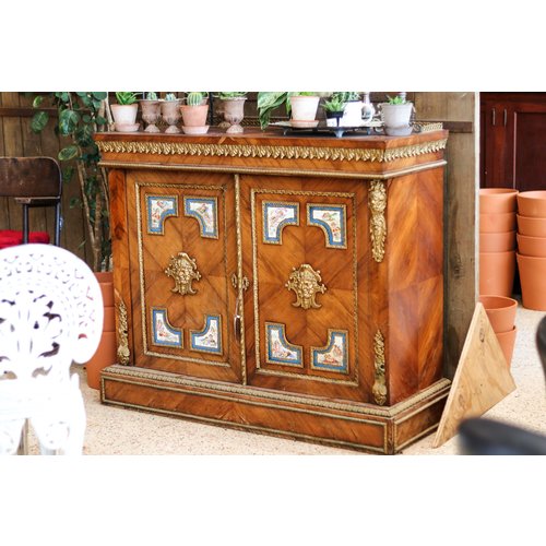 Victorian Style 2 Door Cabinet with Cherubim Victorian Style 2 Door Cabinet with Cherubim