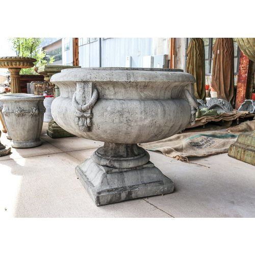 Large Classic Deco Urn Large Classic Deco Urn
