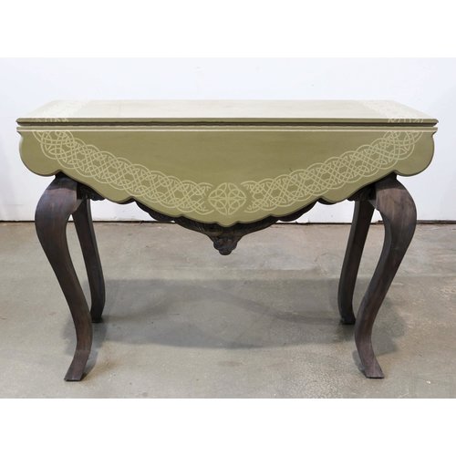 Ornate Table Ornate Table