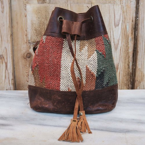 The Golden Hill Crossover/Backpack The Golden Hill Crossover/Backpack