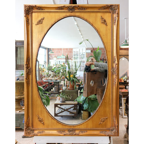 Vintage Oval Mirror Vintage Oval Mirror