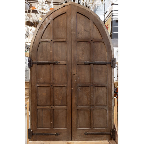 Arched Tiger Oak Castle Double Door with Door Jamb from The UK
